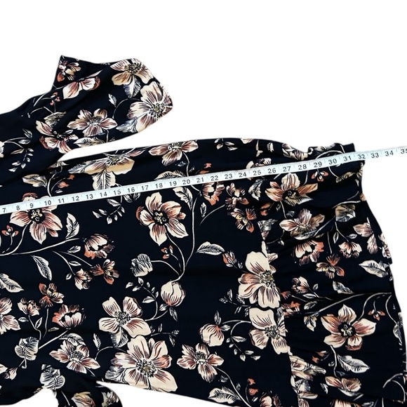 SaltwaterLUXE Black Hibiscus Bell Sleeve Ruffle Hem Mini Dress- Size Medium - Picture 10 of 11